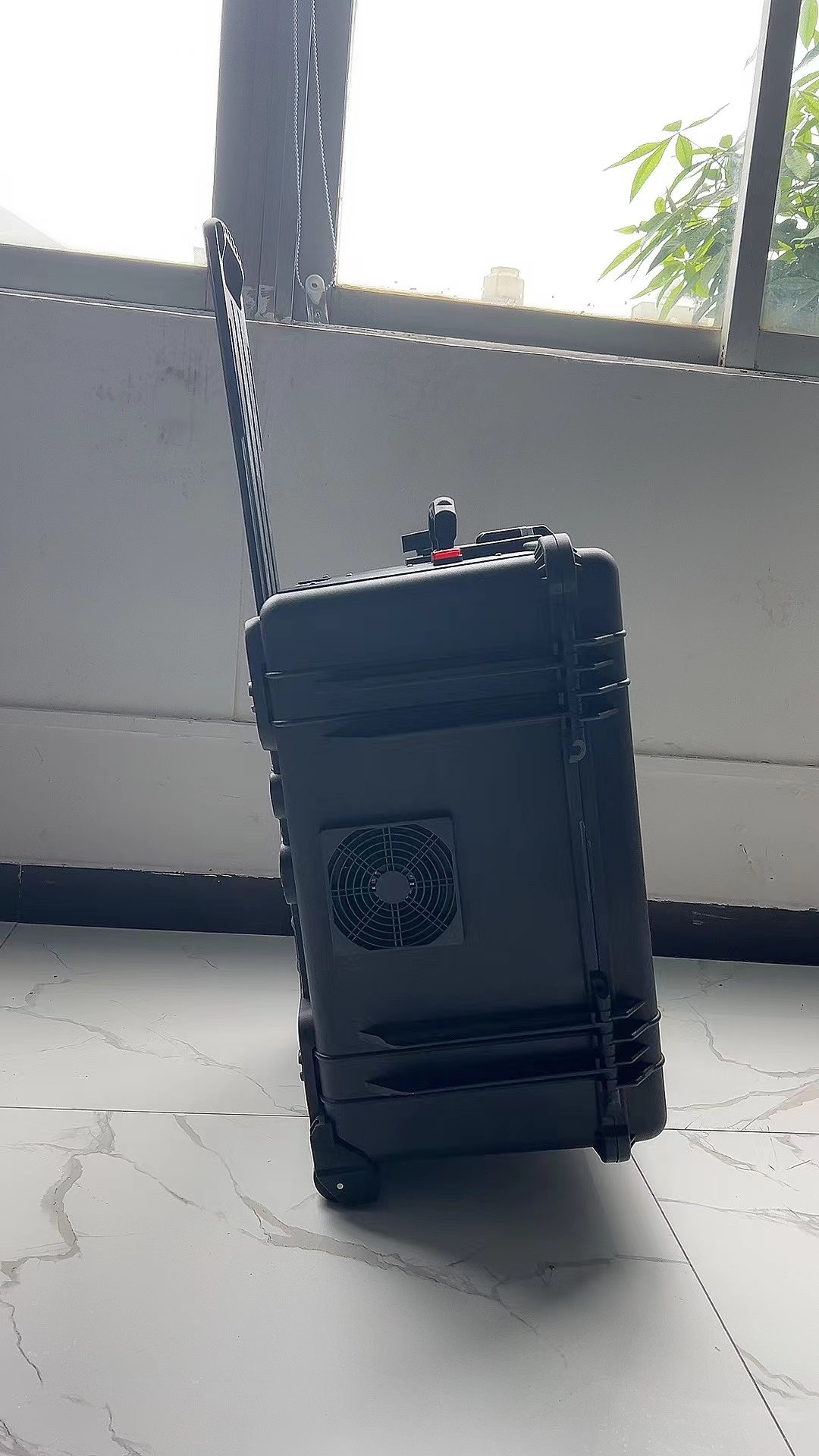 南丰镇手拉箱型移动通信干扰器